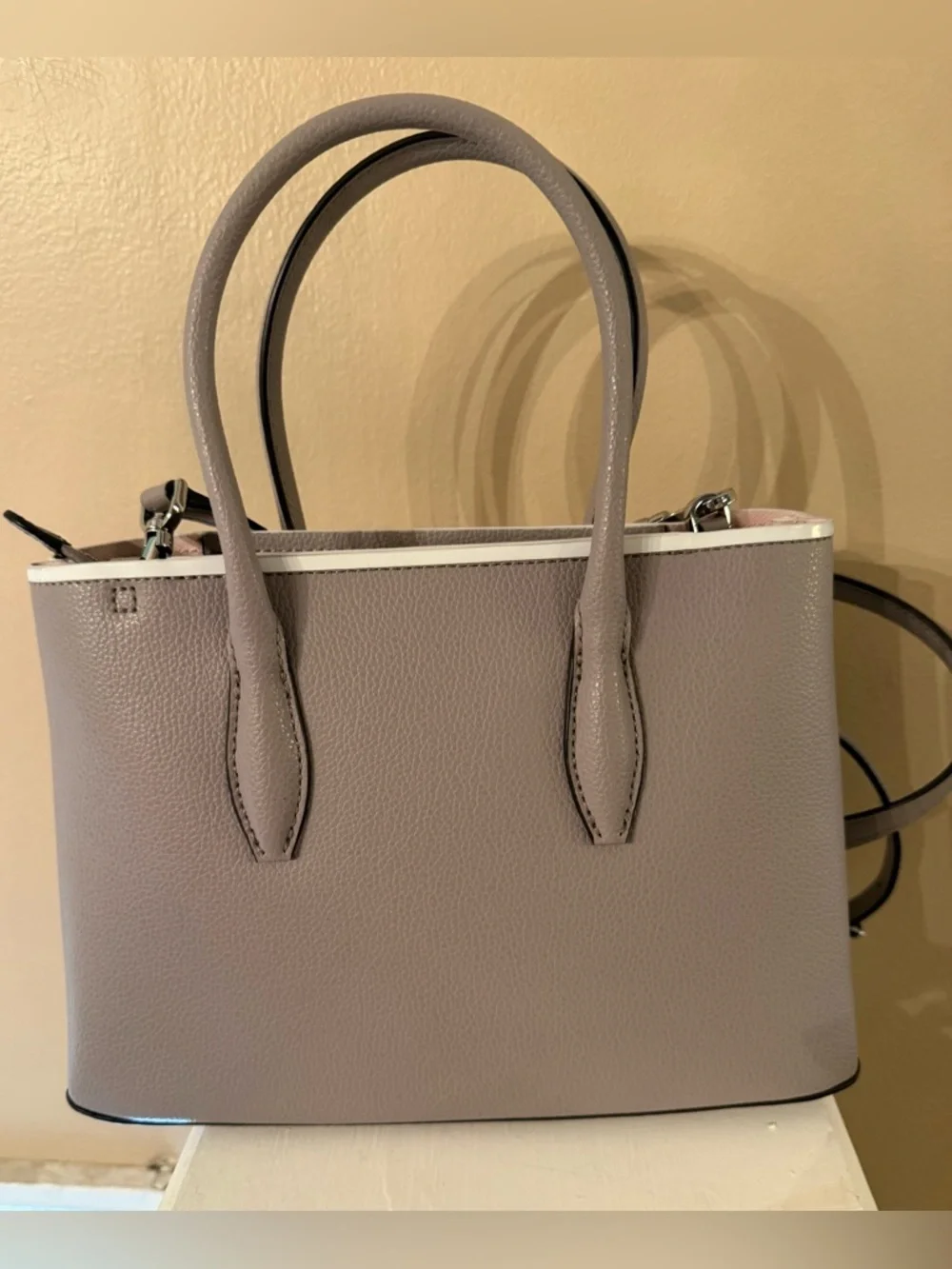 Kate Spade Eva Top Zip Satchel Soft Grey EUC - Picture 3 of 17